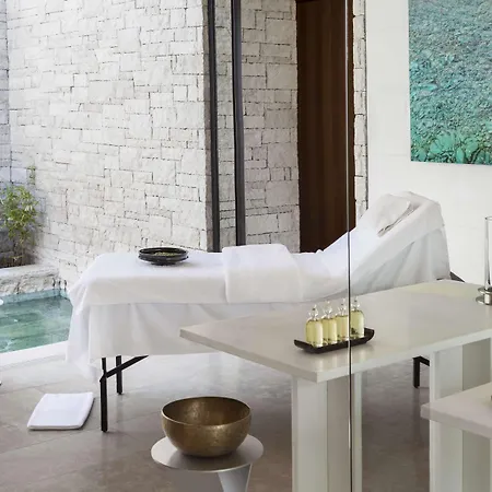 Amanzoe 5*