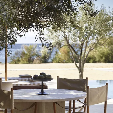 מלון Amanzoe 5*