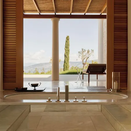 Amanzoe