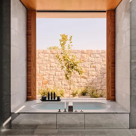 Amanzoe